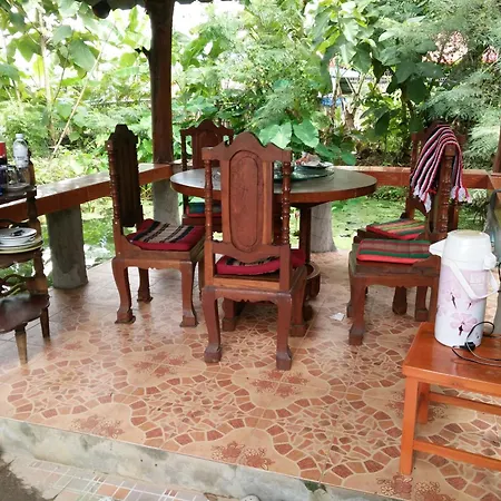 ต้งโฮมหละปูน ณ ตูบแก้ว Guest House Lamphun Room photo
